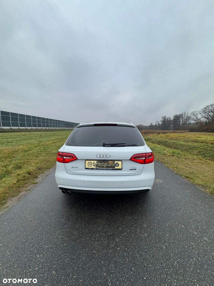 Audi A4 Avant 2.0 TDI Quattro Line S tronic - 10