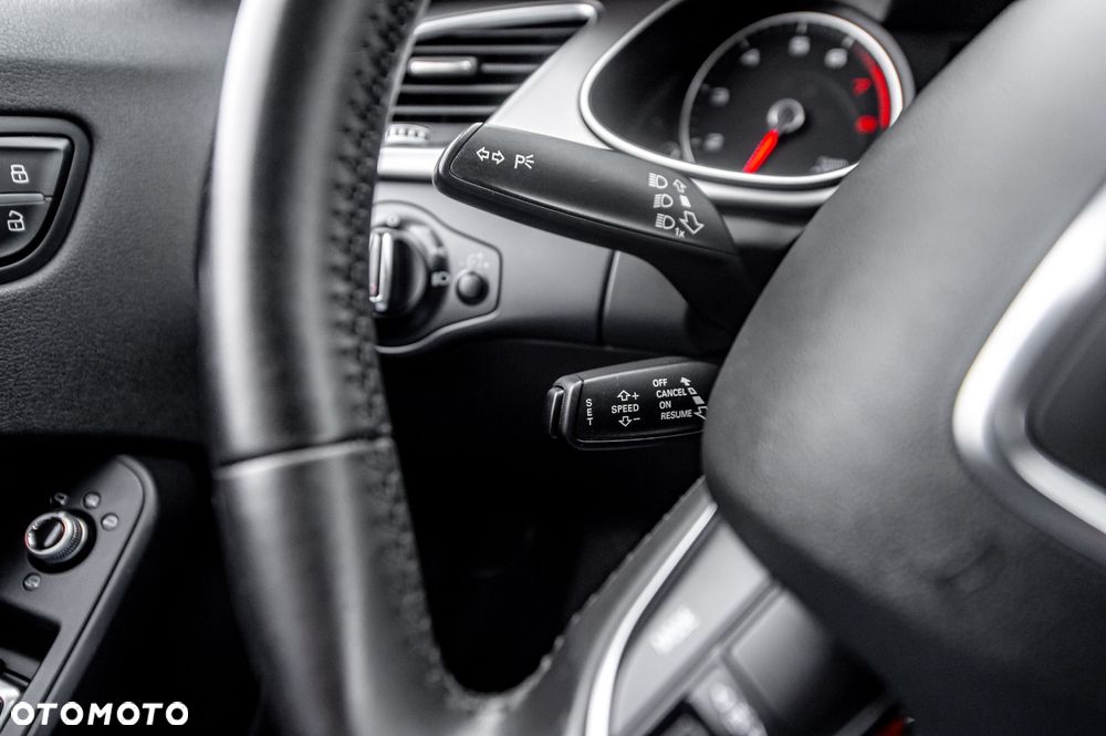 Audi A4 Avant 2.0 TFSI quattro S tronic S line Sportpaket - 26