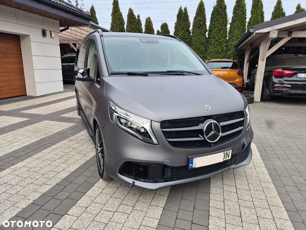 Mercedes-Benz Klasa V - 3