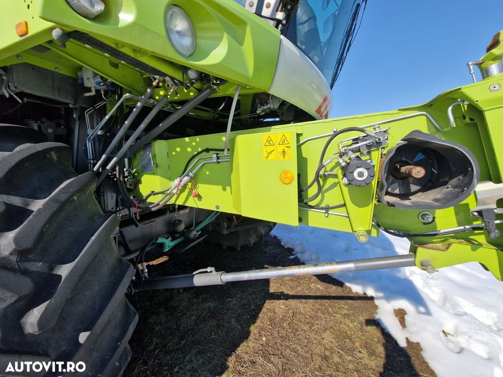 Claas TUCANO 440 - 18