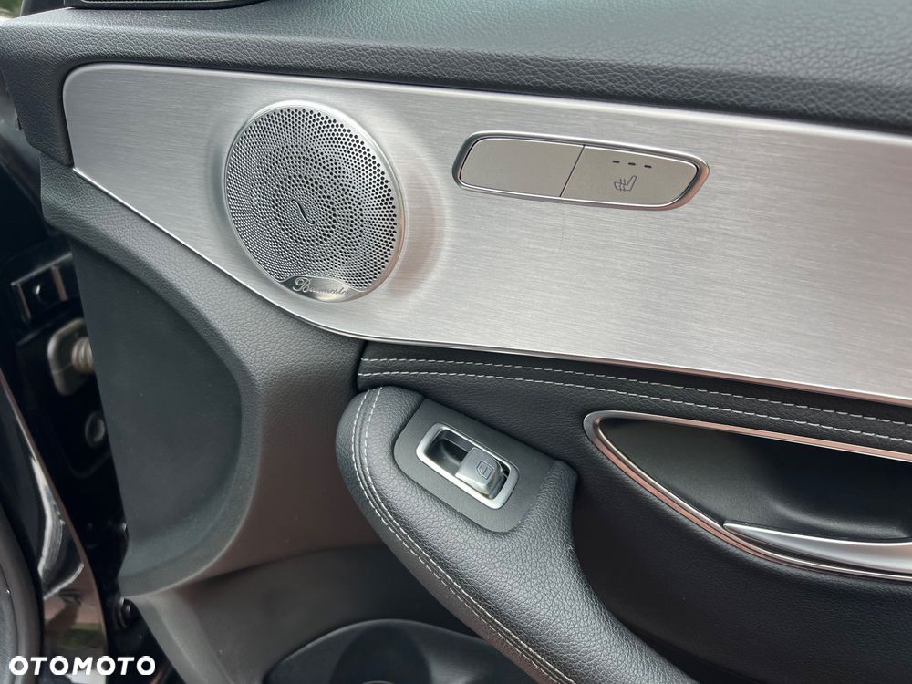 Mercedes-Benz Klasa C 250 7G-TRONIC - 21