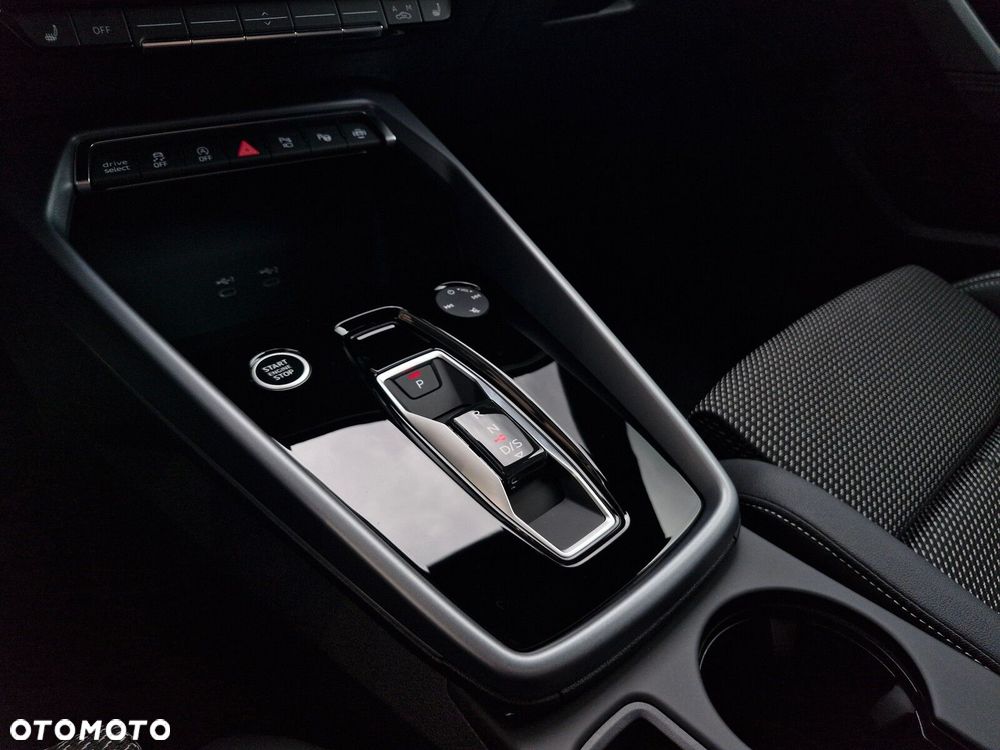 Audi A3 Sportback 35 TFSI mHEV S Line S tronic - 22