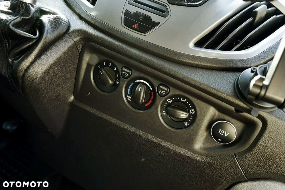 Ford Transit - 21