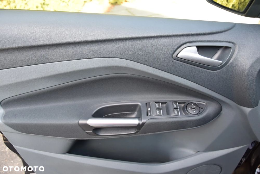 Ford C-MAX 1.0 EcoBoost Start-Stopp-System Titanium - 19