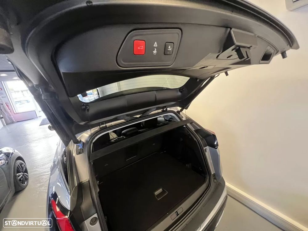 Peugeot 3008 1.5 BlueHDi GT Line EAT8 - 42