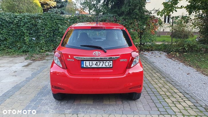 Toyota Yaris 1.4 D-4D Luna EU5 - 5