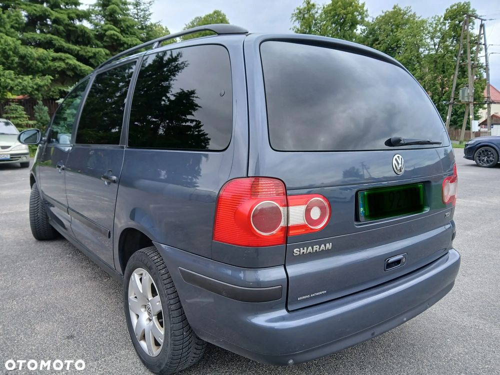 Volkswagen Sharan 1.9 TDI Comfortline - 11
