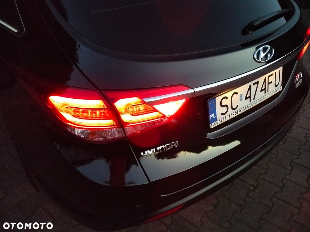 Hyundai i40 1.6 CRDi Comfort DCT - 11