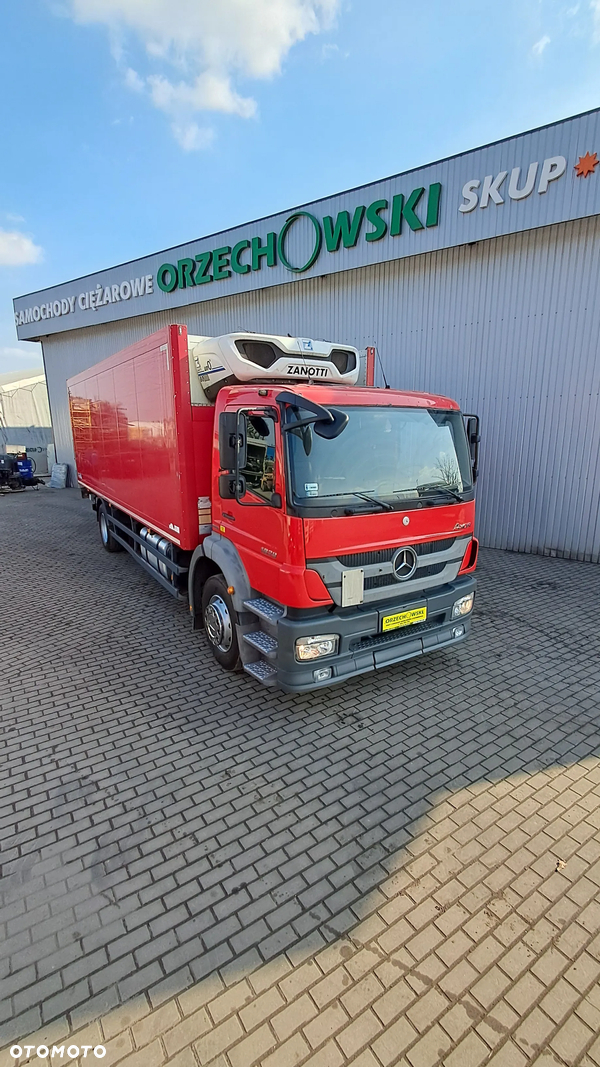 Mercedes-Benz AXOR 1829
