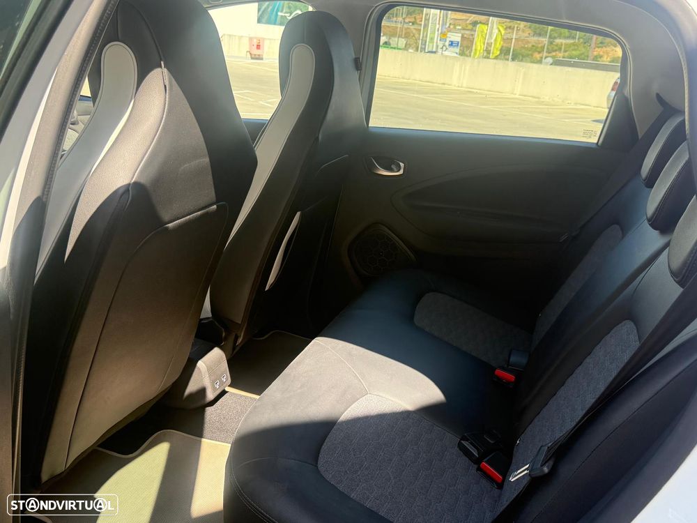 Renault Zoe - 36