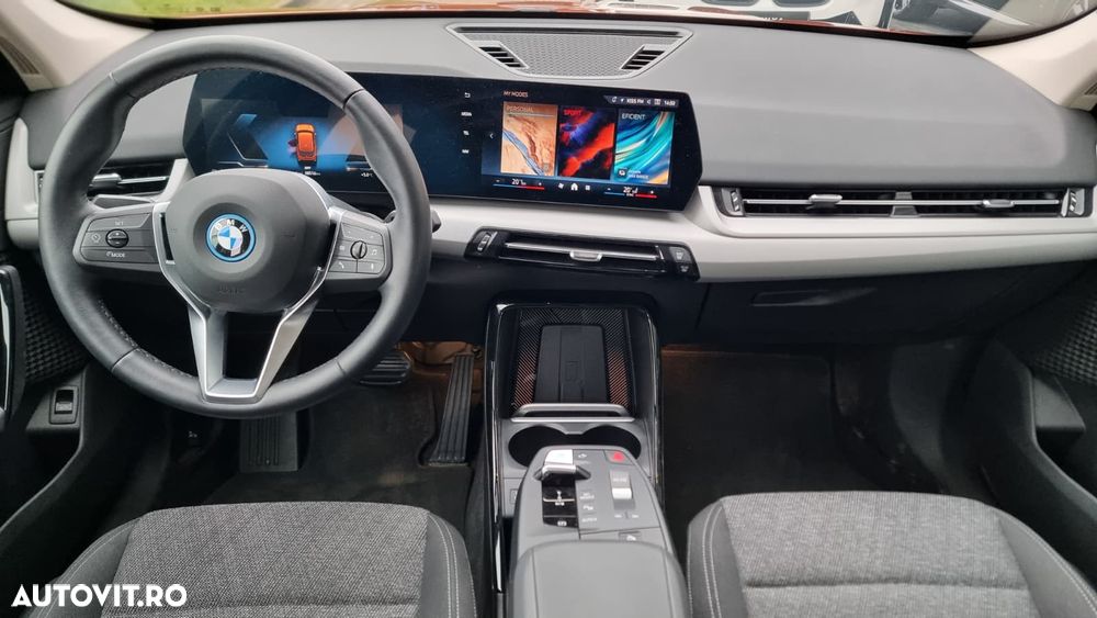 BMW iX1 xDrive30 - 8