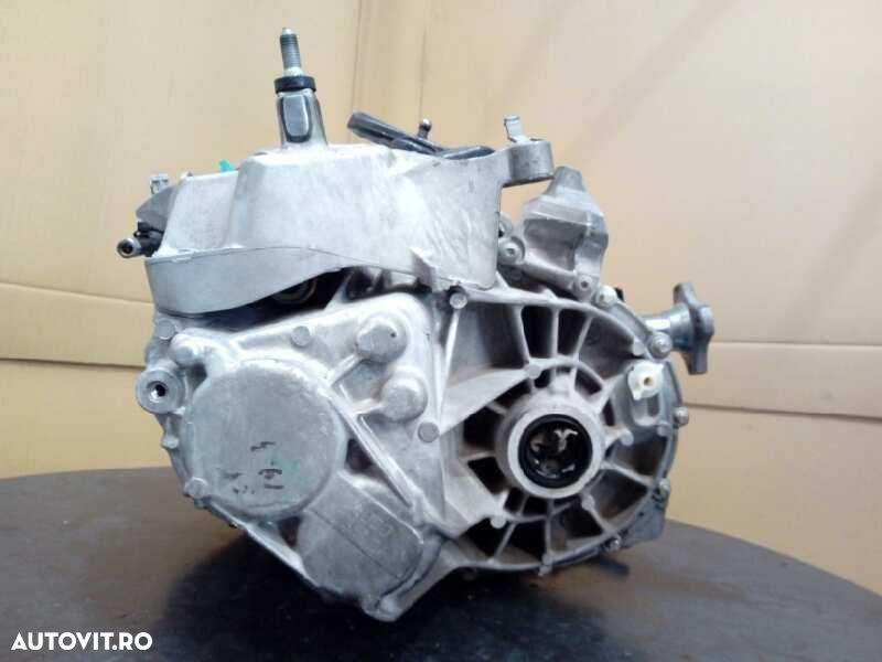 Cutie de viteze manuala Dacia Duster 1.5 DCI; 6 Trepte; 2x4; TL4 B 043 - 2