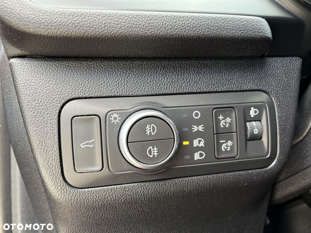 Ford Kuga 2.5 FHEV AWD ST-Line X - 23
