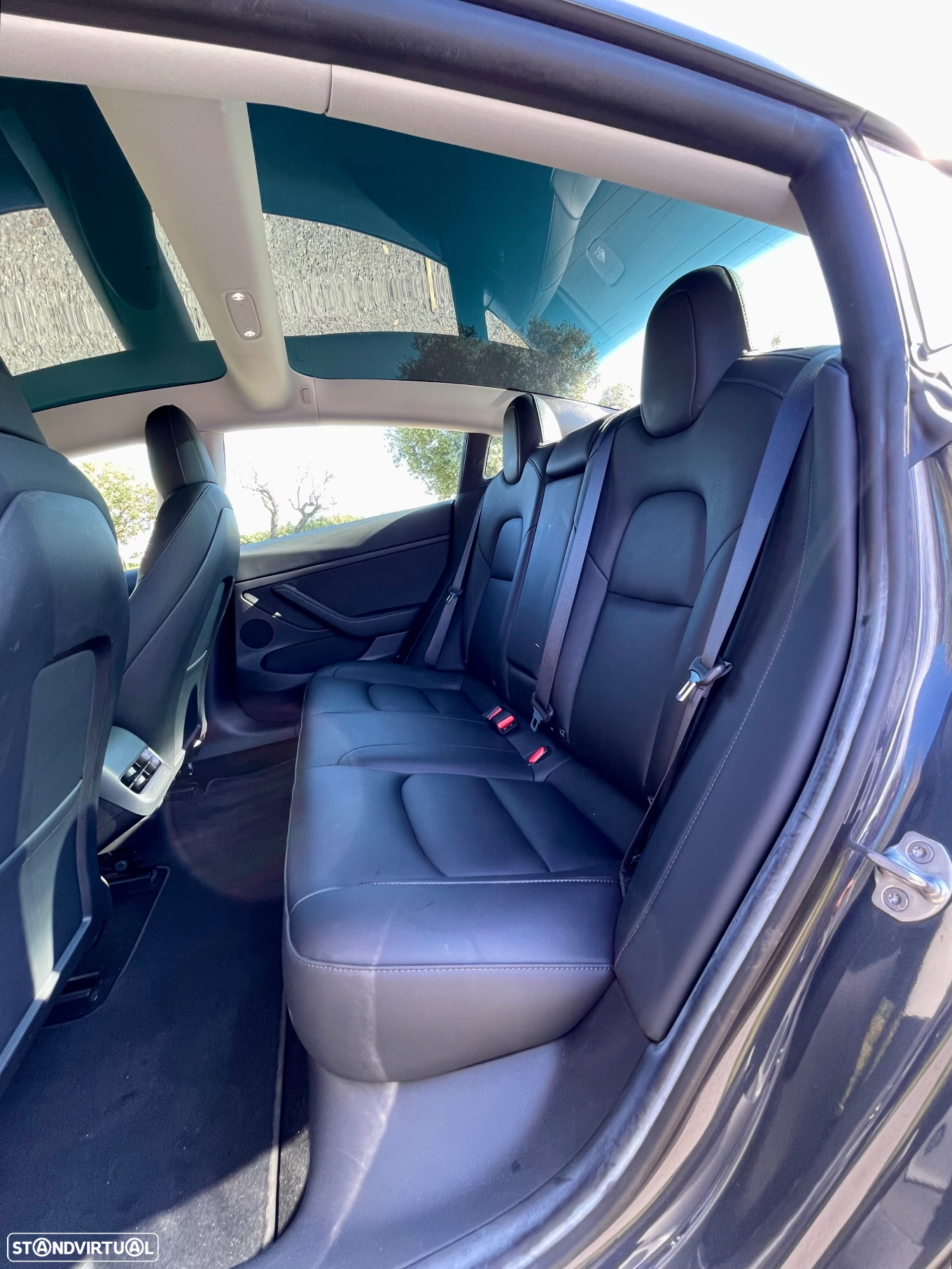 Tesla Model 3 Performance Dual Motor AWD - 24