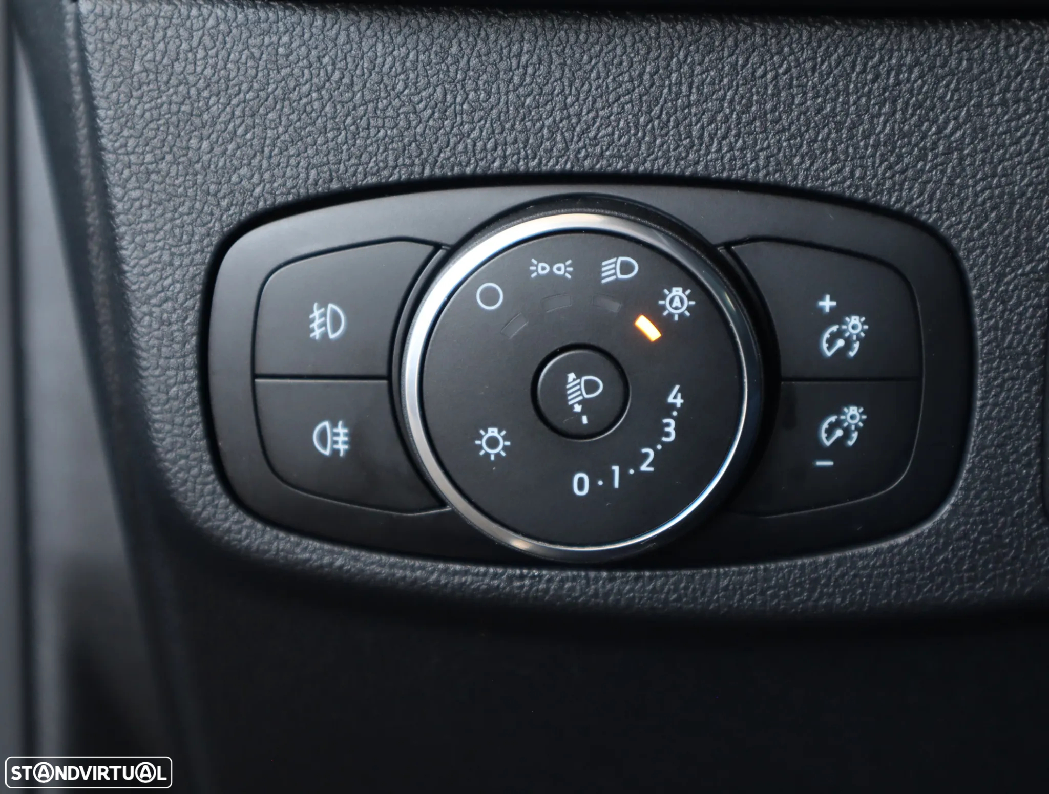 Ford Focus 1.0 EcoBoost MHEV ST-Line - 53