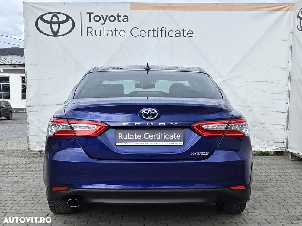 Toyota Camry 2.5 Exclusive - 6