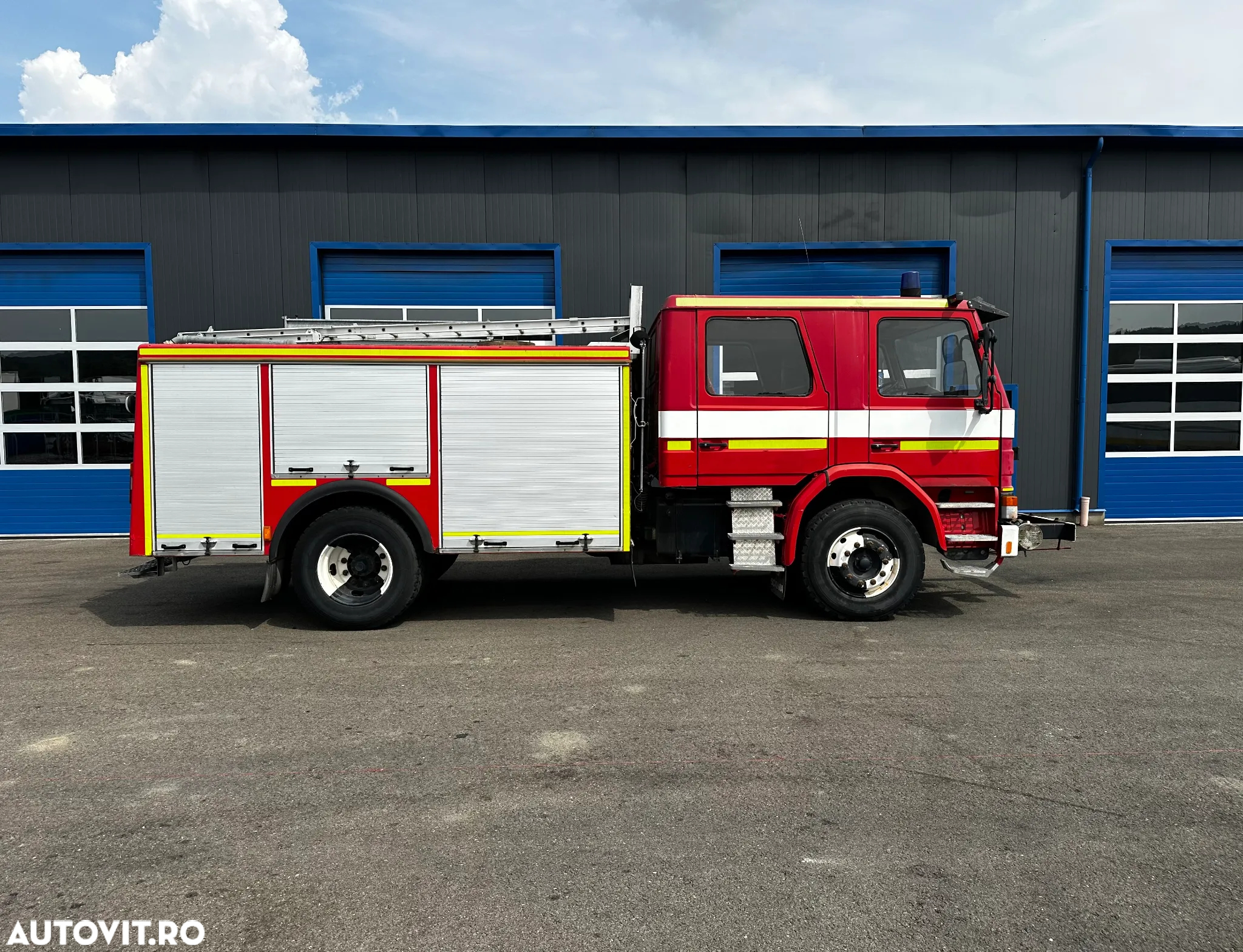 Scania P82 M 4x2 L - 6