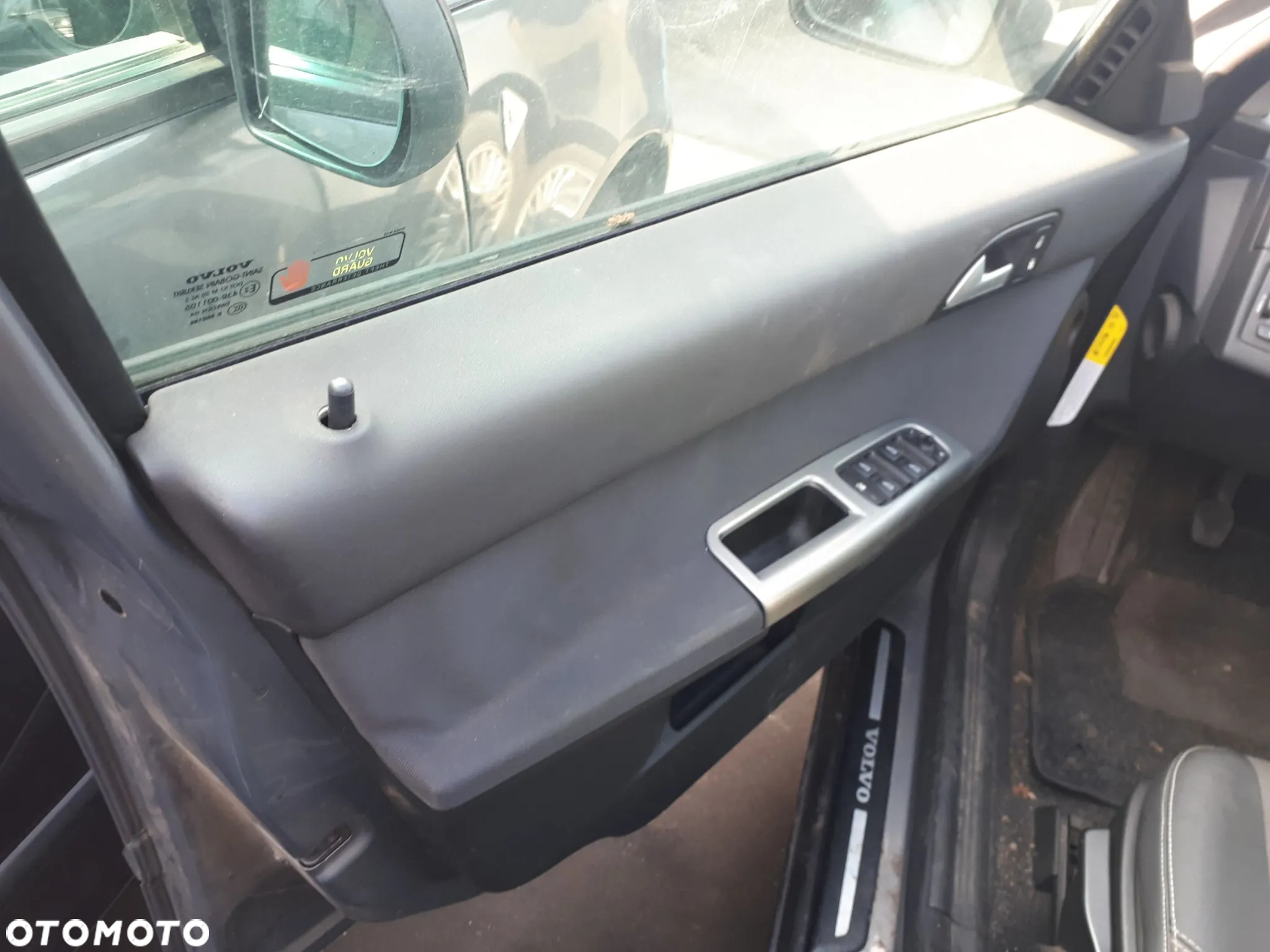 VOLVO V50 04-07 MASKA PRZÓD PRZEDNIA 462-46 - 31