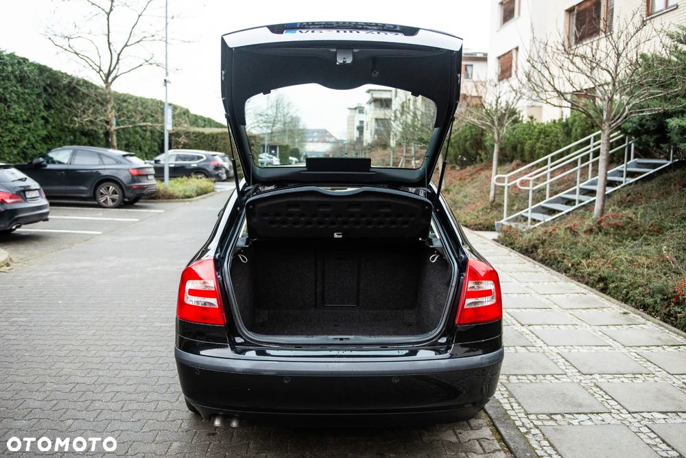 Skoda Octavia 1.9 TDI DSG Elegance - 6