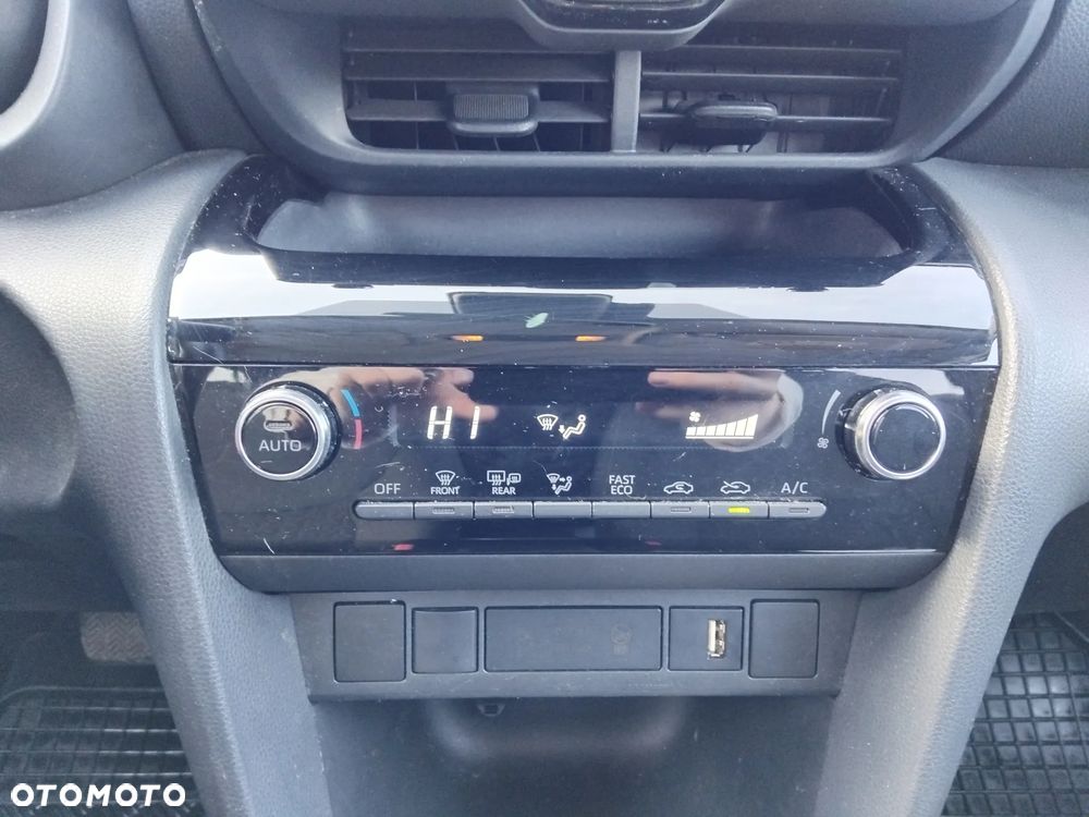 Toyota Yaris Cross Hybrid 1.5 Comfort - 17