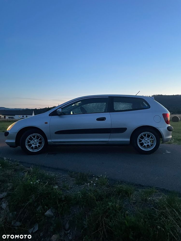 Honda Civic 1.4i LS - 3