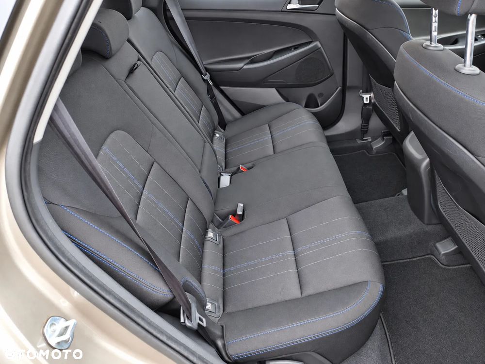 Hyundai Tucson blue 1.6 GDi 2WD Navi - 14