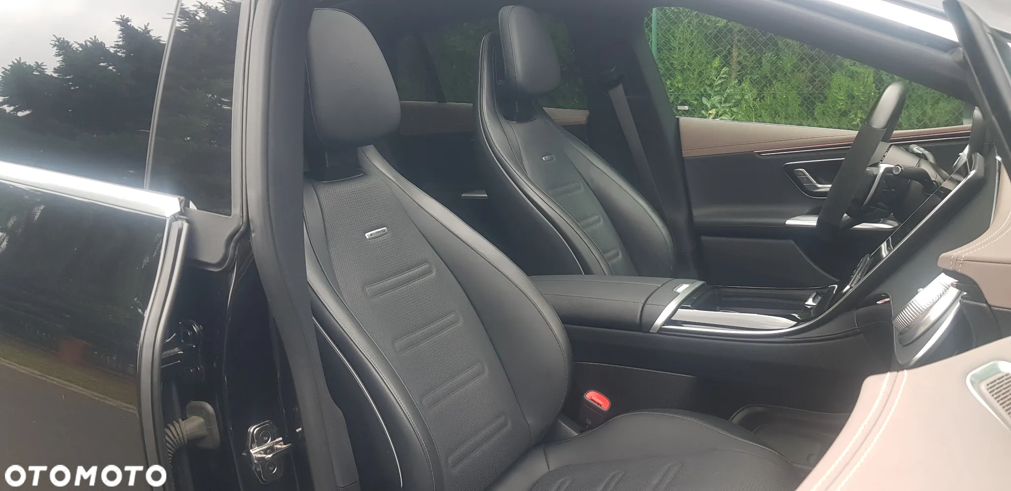 Mercedes-Benz EQE AMG 43 4Matic - 36
