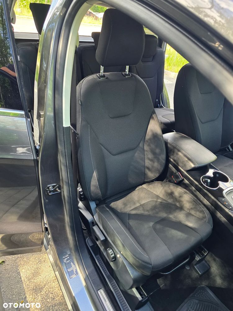 Ford S-Max 2.0 EcoBlue Titanium - 23