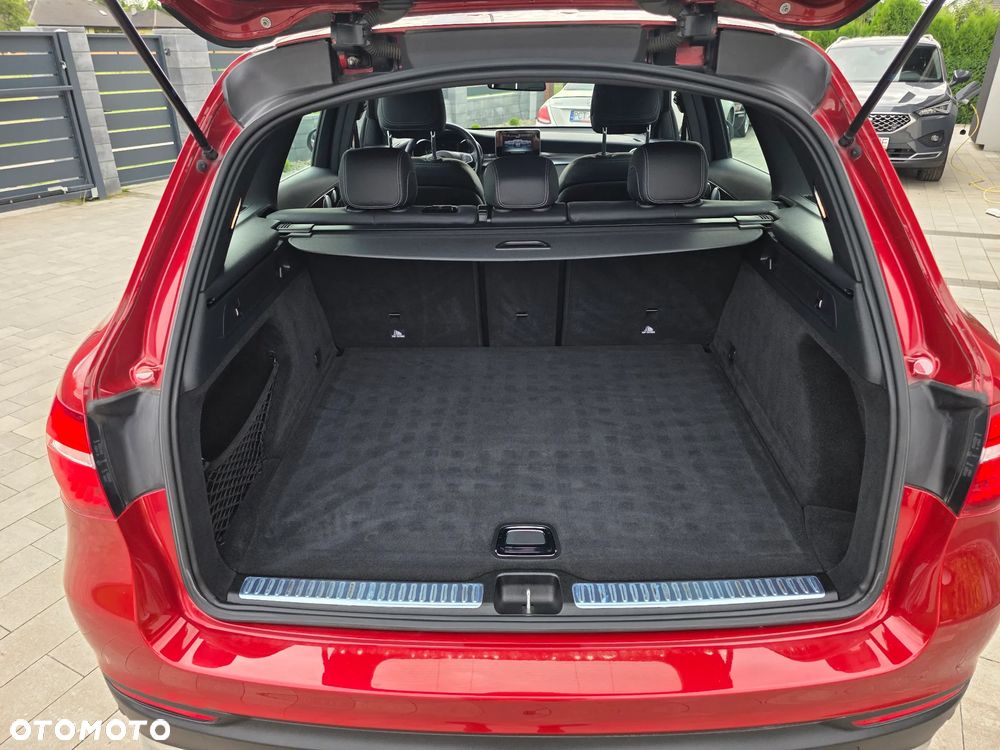 Mercedes-Benz GLC - 7