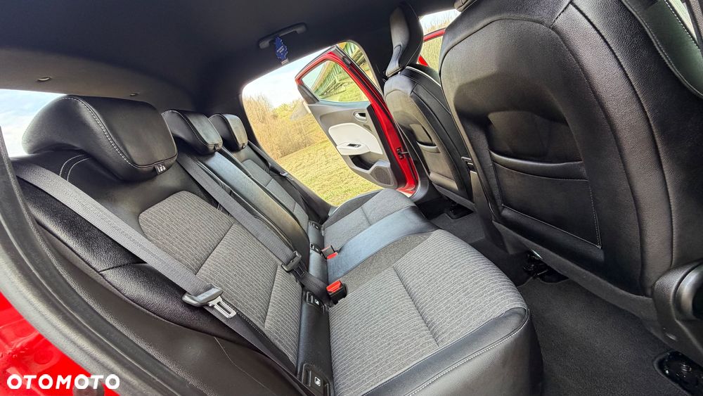 Renault Clio TCe 100 EDITION ONE - 40