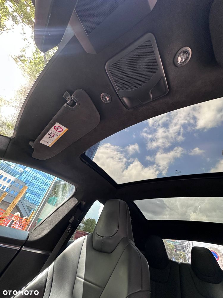Tesla Model S Long Range Plus - 14