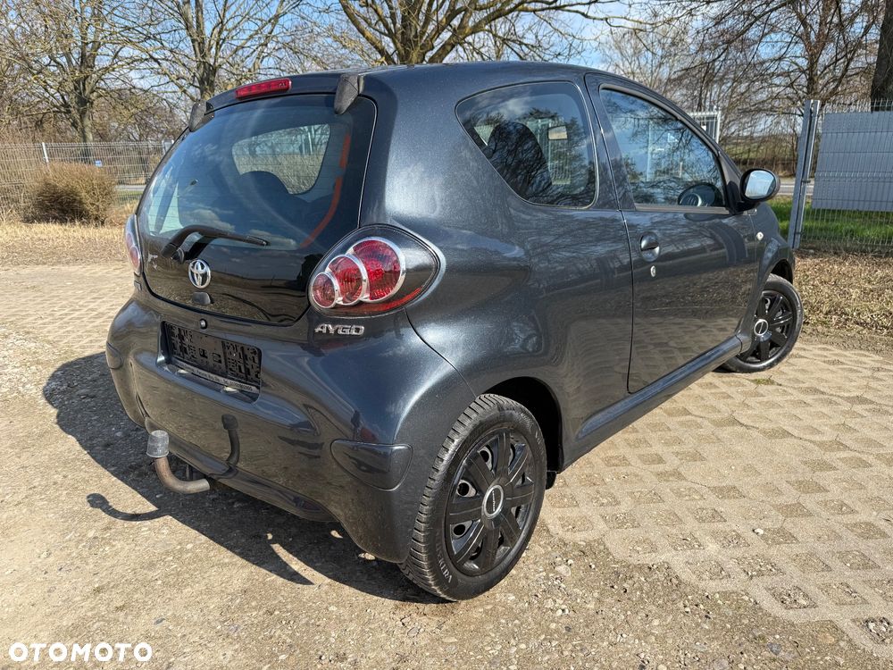 Toyota Aygo Team - 11