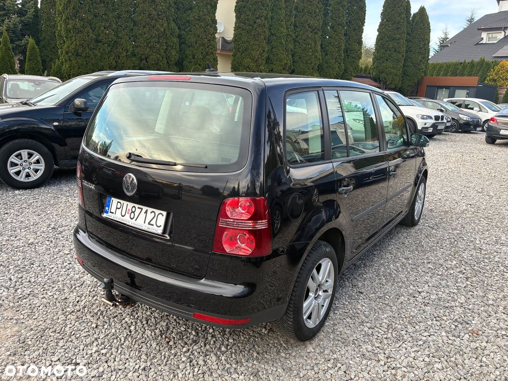 Volkswagen Touran 1.6 - 7