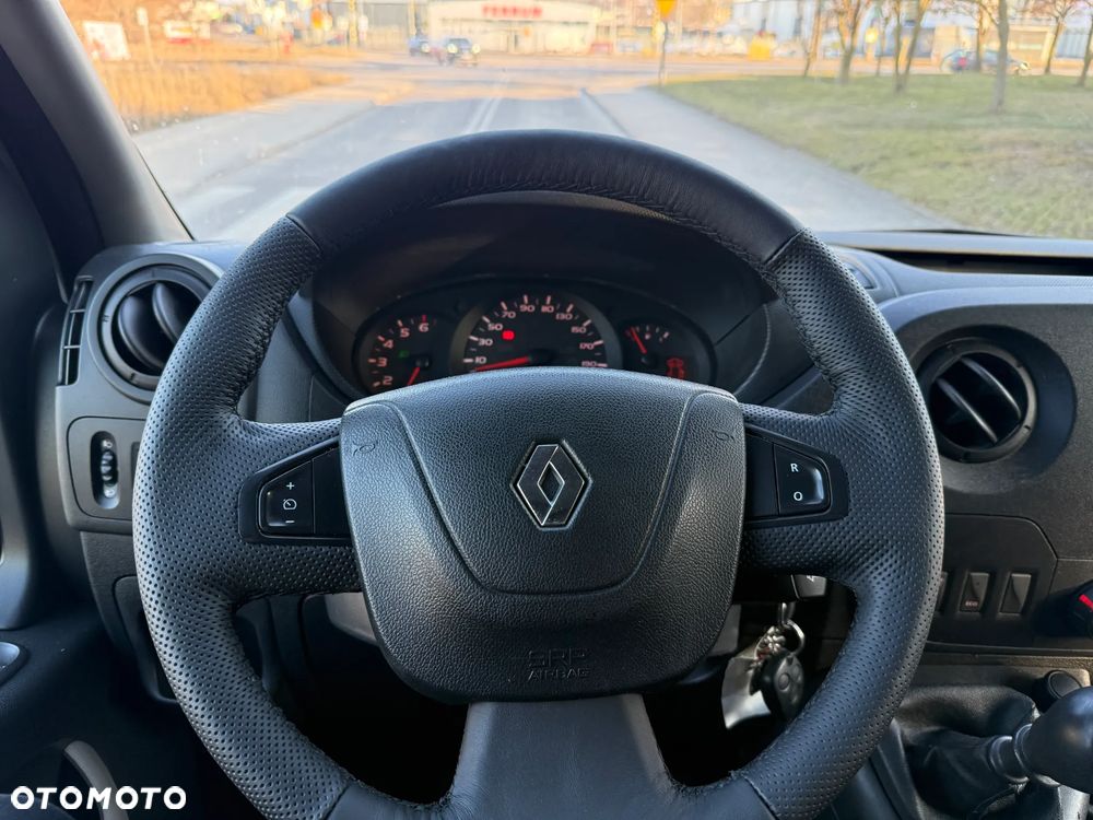 Renault Master - 15