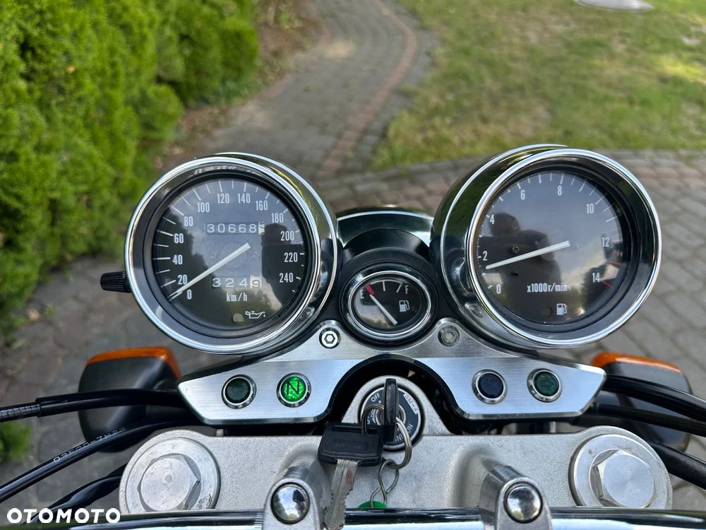 Suzuki GSX - 7