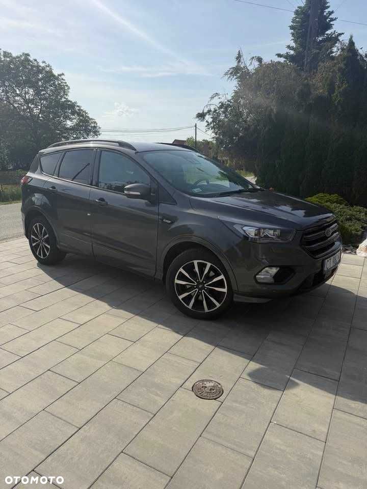 Ford Kuga - 1