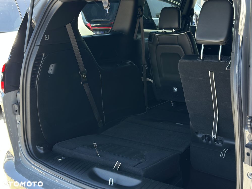 Chrysler Pacifica - 40