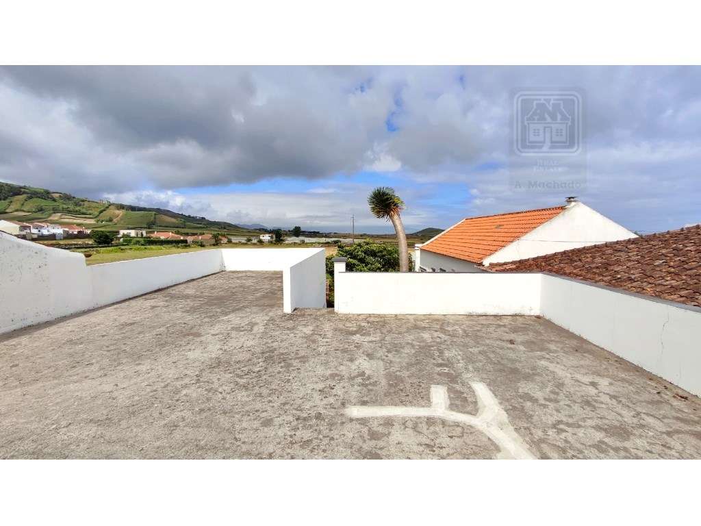 VENDA de VIVENDA - MORADIA com garagem, jardim e quintal - Santa Bá... - Grande imagem: 3/60