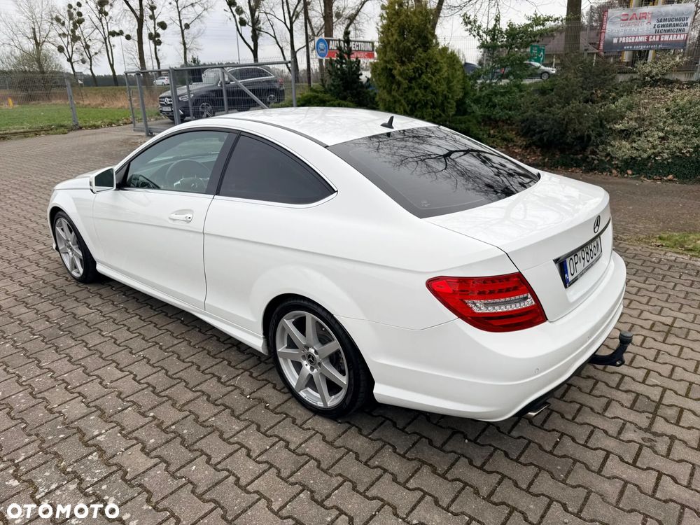 Mercedes-Benz Klasa C 200 (BlueEFFICIENCY) - 9