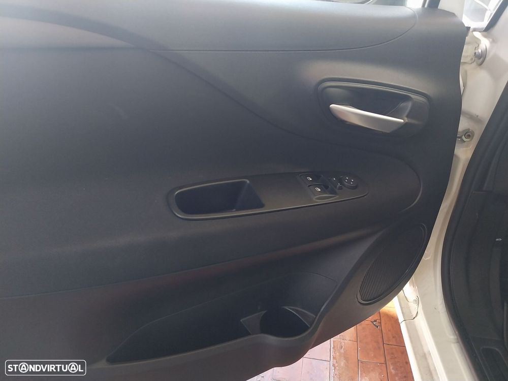 Fiat Punto 1.2 Lounge Start&Stop - 3