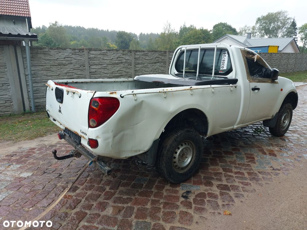 Mitsubishi L200 2.5 DID CC Intense - 8
