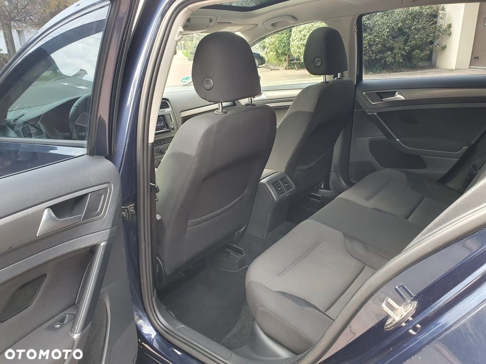 Volkswagen Golf - 19