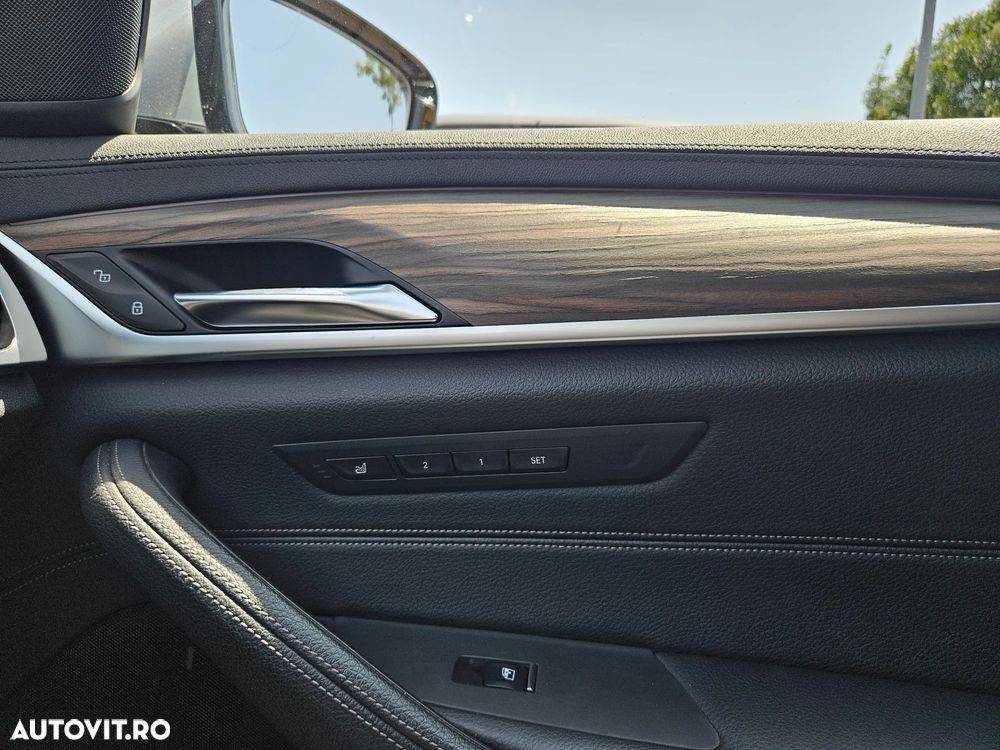 BMW Seria 5 530d xDrive Aut. M Sport Edition - 25