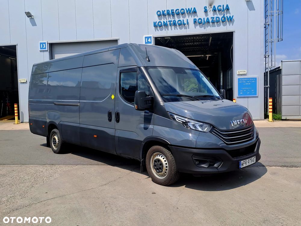 Iveco Daily 35S18 | L4H2 | Silnik 3.0 | Automat | Hak | FULL LED | Kamera cofania | - 1