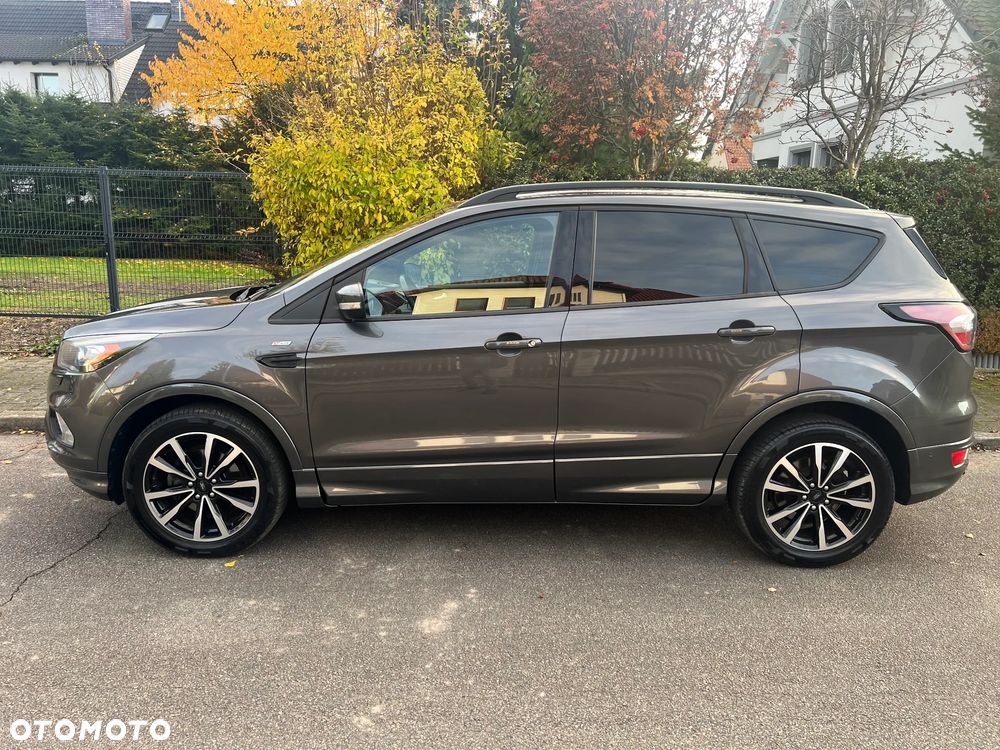 Ford Kuga 1.5 EcoBoost 2x4 ST-Line - 6
