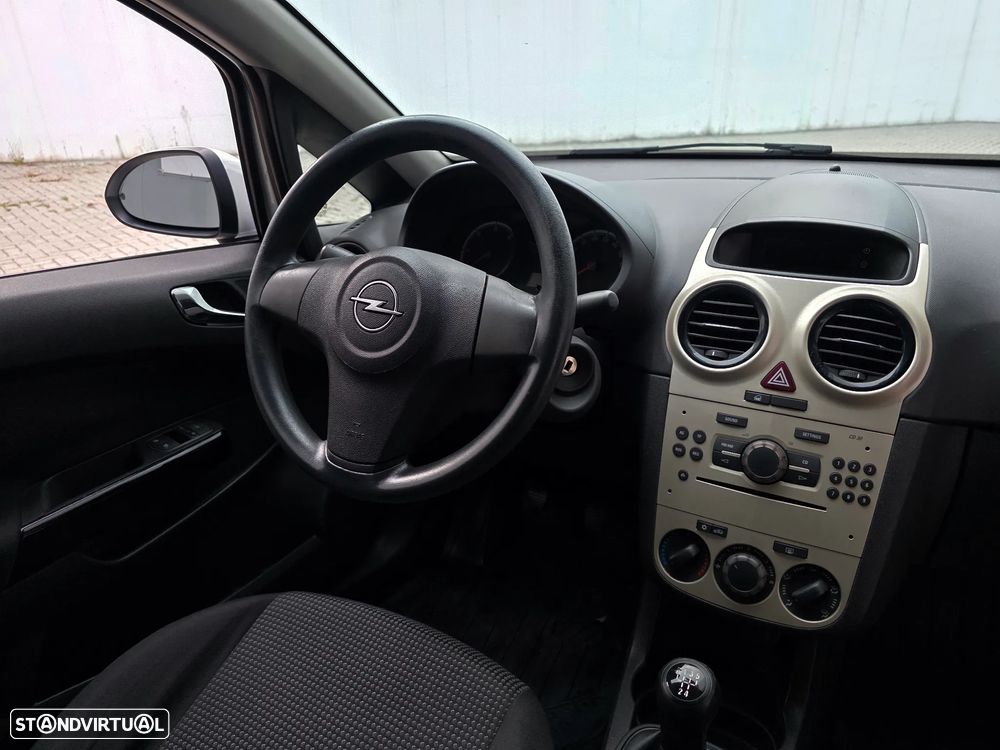 Opel CORSA VAN - 40
