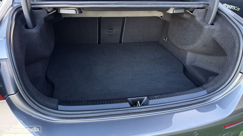 Mercedes-Benz A 250 Limousine e 8G-DCT AMG Line Advanced Plus - 36