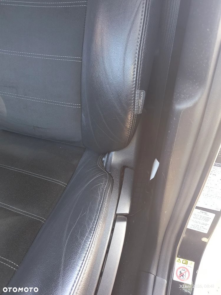Toyota Avensis 1.8 Executive - 17