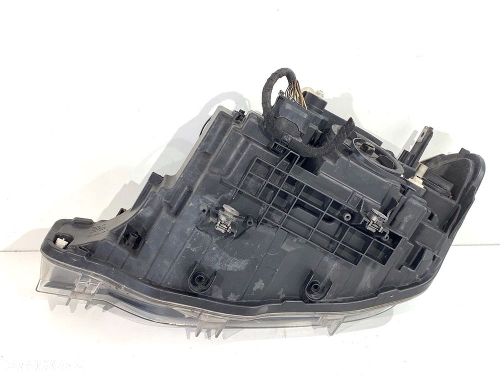 REFLEKTOR PRAWY PRZÓD LED  BMW 3 (F30, F80) 2011 - 2018 318 d 110 kW [150 KM] olej napędowy 2015 - - 3