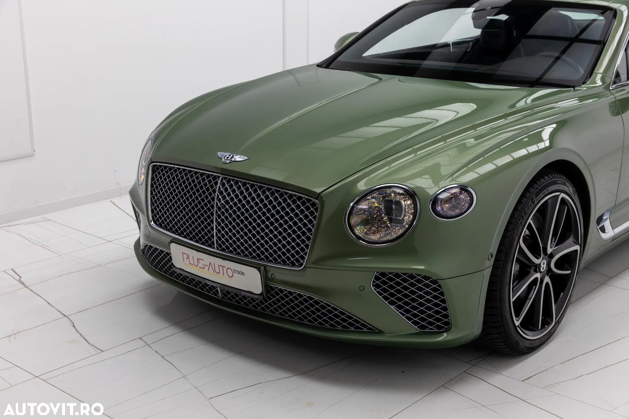 Bentley Continental New GT V8 - 8